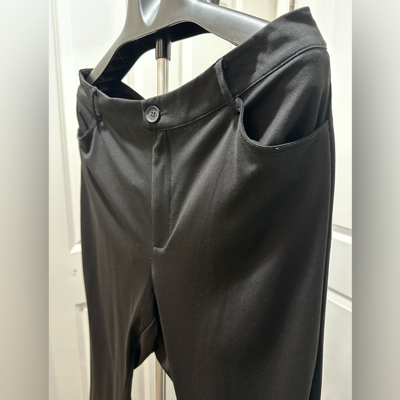 BloomChic Plus Size 2XL Buttoned Waist Solid Work Pants us18-20 - Picture 4 of 7